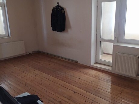 4 otaqlı köhnə tikili - Xalqlar Dostluğu m. - 110 m²