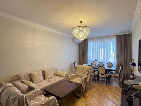 Объявление №4916280 - Баку, м. Элмляр Академиясы, 3-комн., 125 м², 12/18 этаж