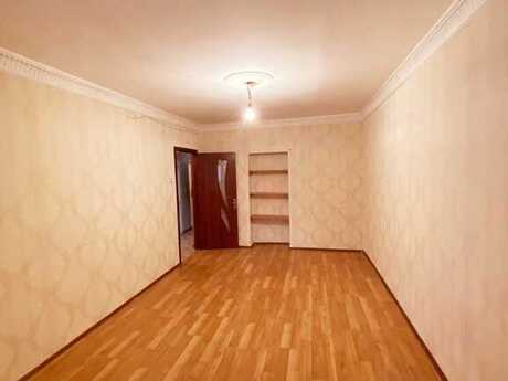 3 otaqlı köhnə tikili - Qara Qarayev m. - 70 m²