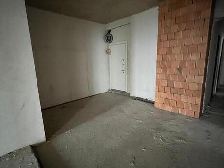 5 otaqlı yeni tikili - Ağ şəhər q. - 245 m²