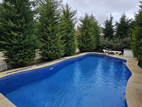 5 otaqlı həyət evi/bağ evi - Mərdəkan q. - 220 m²