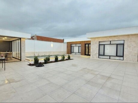 4 otaqlı həyət evi/bağ evi - Buzovna q. - 180 m²