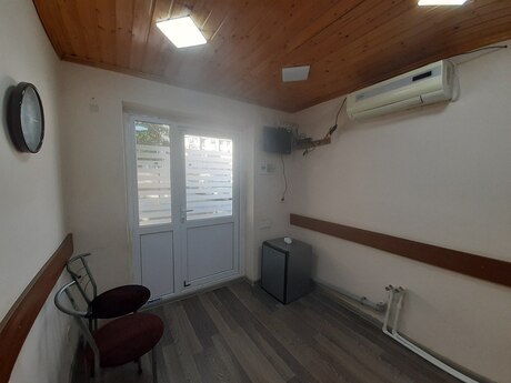 1 otaqlı ofis - İnşaatçılar m. - 8 m²