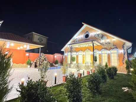 4 otaqlı həyət evi/bağ evi - Şüvəlan q. - 200 m²