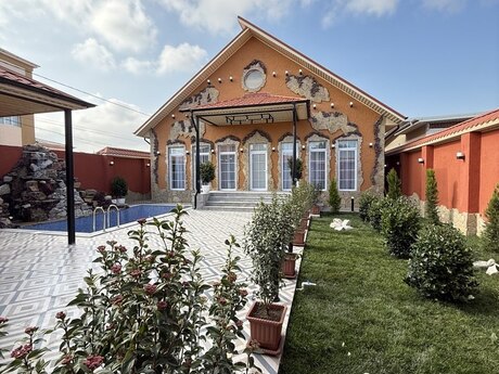 4 otaqlı həyət evi/bağ evi - Şüvəlan q. - 150 m²
