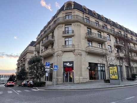 Elan №4954857 - Bakı, Ağ şəhər q., 3 otaqlı, 83 m², 7/7 mərtəbə