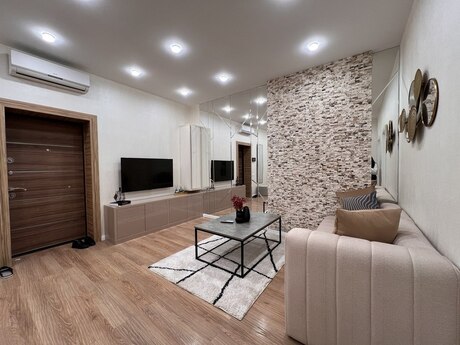 3 otaqlı yeni tikili - Ağ şəhər q. - 83 m²