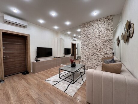 3 otaqlı yeni tikili - Ağ şəhər q. - 83 m²