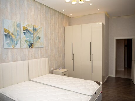 2 otaqlı yeni tikili - 28 May m. - 70.8 m²