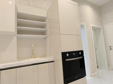 2 otaqlı yeni tikili - 28 May m. - 70.8 m²