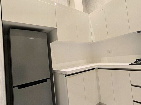 2 otaqlı yeni tikili - 28 May m. - 70.8 m²