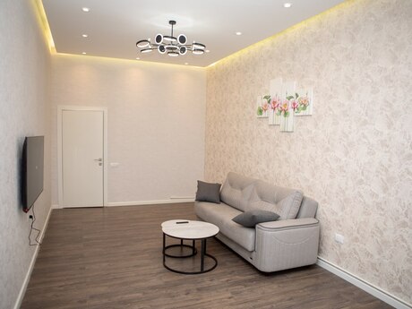 2 otaqlı yeni tikili - 28 May m. - 70.8 m²