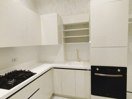 Объявление №4958869 - Баку, м. 28 мая, 2-комн., 70.8 м², 8/16 этаж