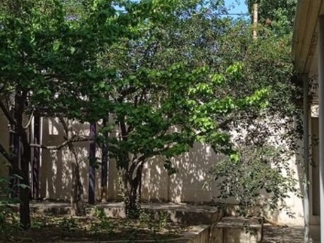 5 otaqlı həyət evi/bağ evi - Sulutəpə q. - 258 m²