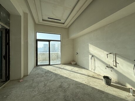 4 otaqlı yeni tikili - Nizami m. - 423 m²