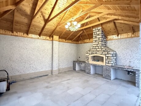 5 otaqlı həyət evi/bağ evi - Mərdəkan q. - 180 m²