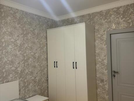 1 otaqlı yeni tikili - Bakıxanov q. - 40 m²