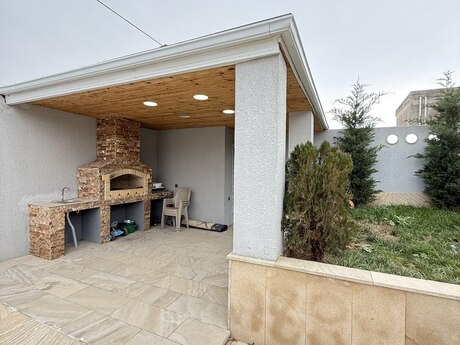 4 otaqlı həyət evi/bağ evi - Mərdəkan q. - 160 m²