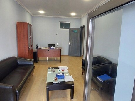 4-комн. офис - м. Нариман Нариманов - 130 м²