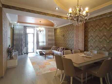 4 otaqlı yeni tikili - Elmlər Akademiyası m. - 171 m²