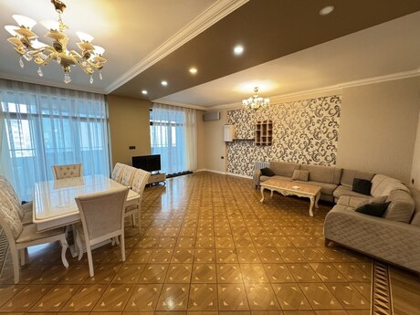5 otaqlı yeni tikili - Şah İsmayıl Xətai m. - 270 m²