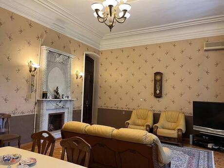 3 otaqlı köhnə tikili - Sahil m. - 145 m²