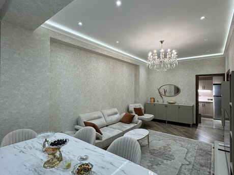 3-room apartment, 90 m², Qələbə Residence: 350 000 ₼ 4