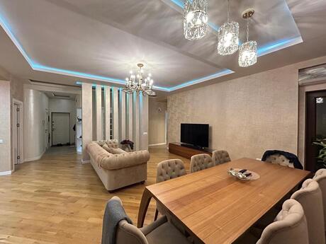 3 otaqlı yeni tikili - Şah İsmayıl Xətai m. - 140 m²