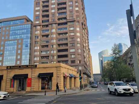 5 otaqlı yeni tikili - 28 May m. - 300 m²