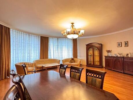 4-room apartment, 230 m², 28 May: 550 000 ₼ 5