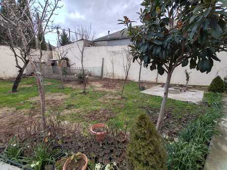 4 otaqlı həyət evi/bağ evi - Buzovna q. - 140 m²