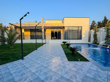 5 otaqlı həyət evi/bağ evi - Şüvəlan q. - 220 m²