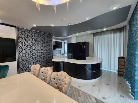 6-room apartment for rent, 300 m², Şah İsmayıl Xətai: 4 200 ₼/mo 5