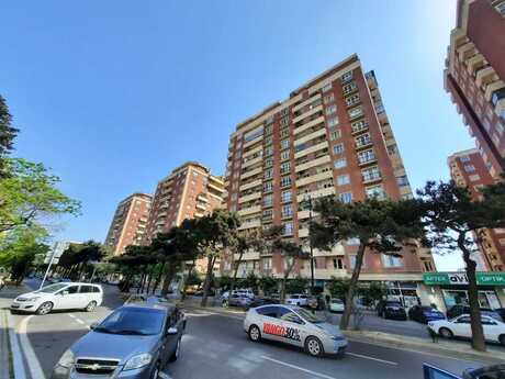 6 otaqlı yeni tikili - Nəsimi r. - 501 m²