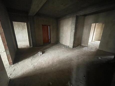 3-room apartment, 137 m², Şah İsmayıl Xətai: 400 000 ₼ 5