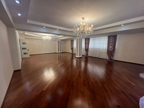 7 otaqlı mənzil, 550 m², Nizami: 900 000 ₼ 2