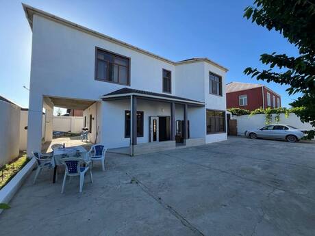 6 otaqlı həyət evi/bağ evi - Şüvəlan q. - 250 m²