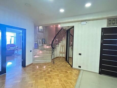 6 otaqlı mənzil, 401 m², 28 May: 1 700 000 ₼ 3