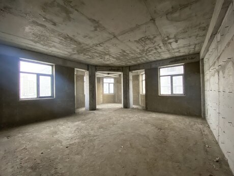4 otaqlı yeni tikili - 28 May m. - 242 m²