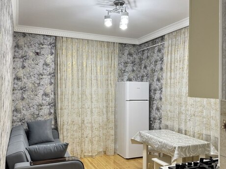 1 otaqlı yeni tikili - Bakıxanov q. - 40 m²