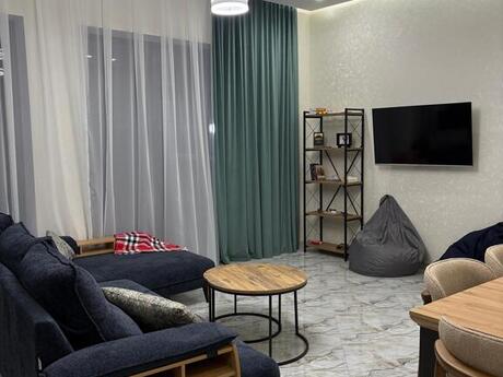 4 otaqlı həyət evi/bağ evi - Şüvəlan q. - 130 m²