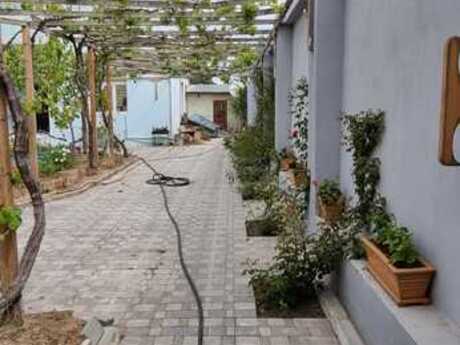 7 otaqlı həyət evi/bağ evi - Buzovna q. - 200 m²