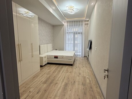 2-комн. новостройка - Насиминский  р. - 94.5 м²