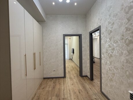 2-комн. новостройка - Насиминский  р. - 94.5 м²