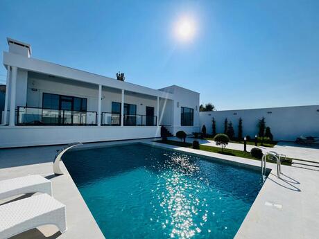 4 otaqlı həyət evi/bağ evi - Mərdəkan q. - 220 m²