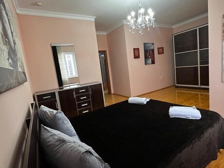 4 otaqlı mənzil, 176 m², Sahil: 700 000 ₼ 5