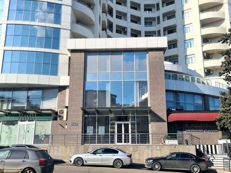 Объявление №5014610 - Баку, м. Элмляр Академиясы, 20-комн., 900 м²