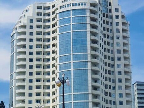 20-комн. офис - м. Элмляр Академиясы - 900 м²