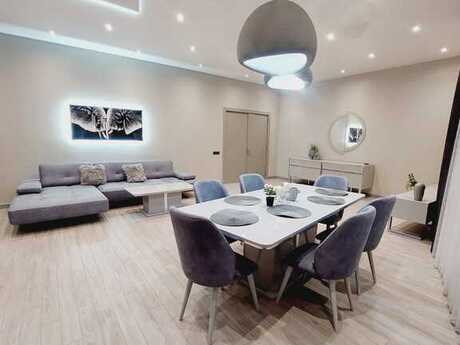 3 otaqlı yeni tikili - 8 Noyabr m. - 145 m²