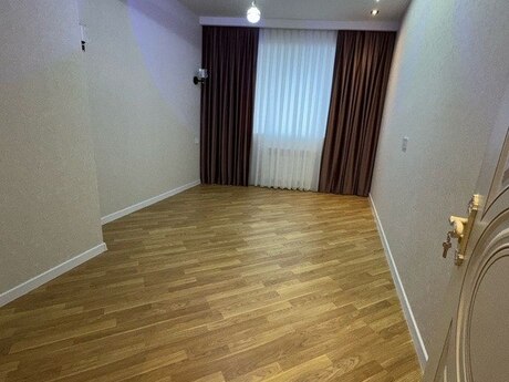 4-room apartment, 134 m², Bakıxanov: 250 000 ₼ 5